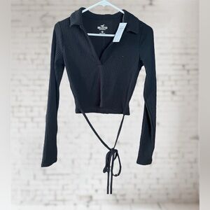 Hollister Long Sleeve Cropped Pull Over with Collar and Tie Wiast. Size M. NWT